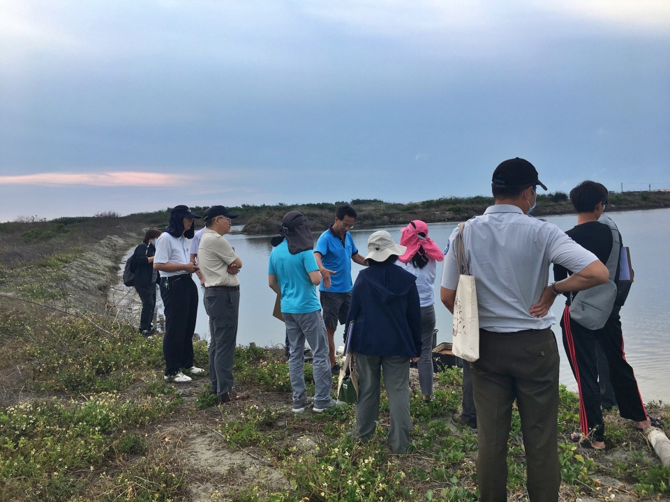 台江国家公園による生態系にやさしい生息地づくり、内政部が承認し発給する「湿地標章」証書を取得
