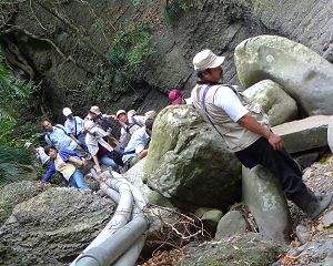 欖仁溪生態旅遊(蔡儷彤攝)