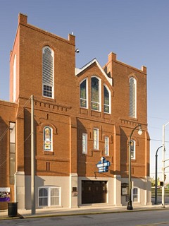 啟迪金博士的教會(Historic Ebenezer Baptist Church)