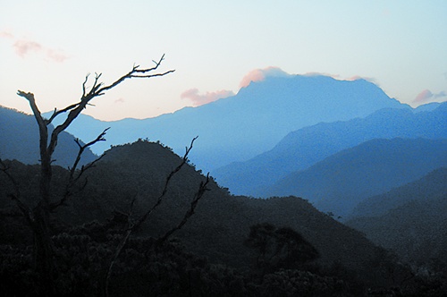  北大武山 臺灣山岳寫真集 (陳永龍攝)