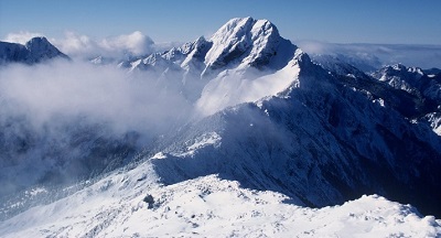 玉山主峰雪景