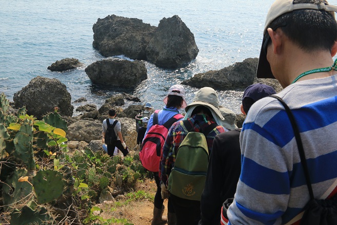 By experiencing the surprise of walking on a mountain trail, participants will get a feel for the diversity of the natural landscape