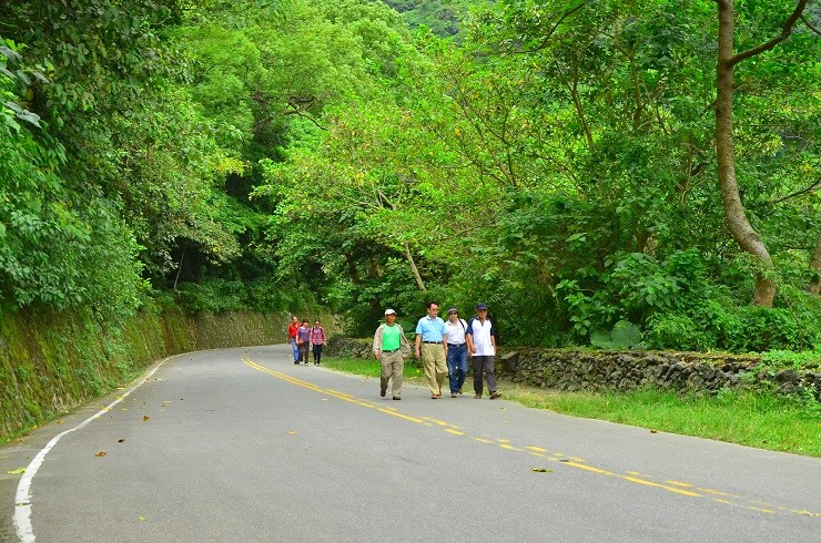 匯德步道寬闊平緩， 可細細欣賞清水斷崖的山海美景  (太魯閣國家公園管理處提供) 