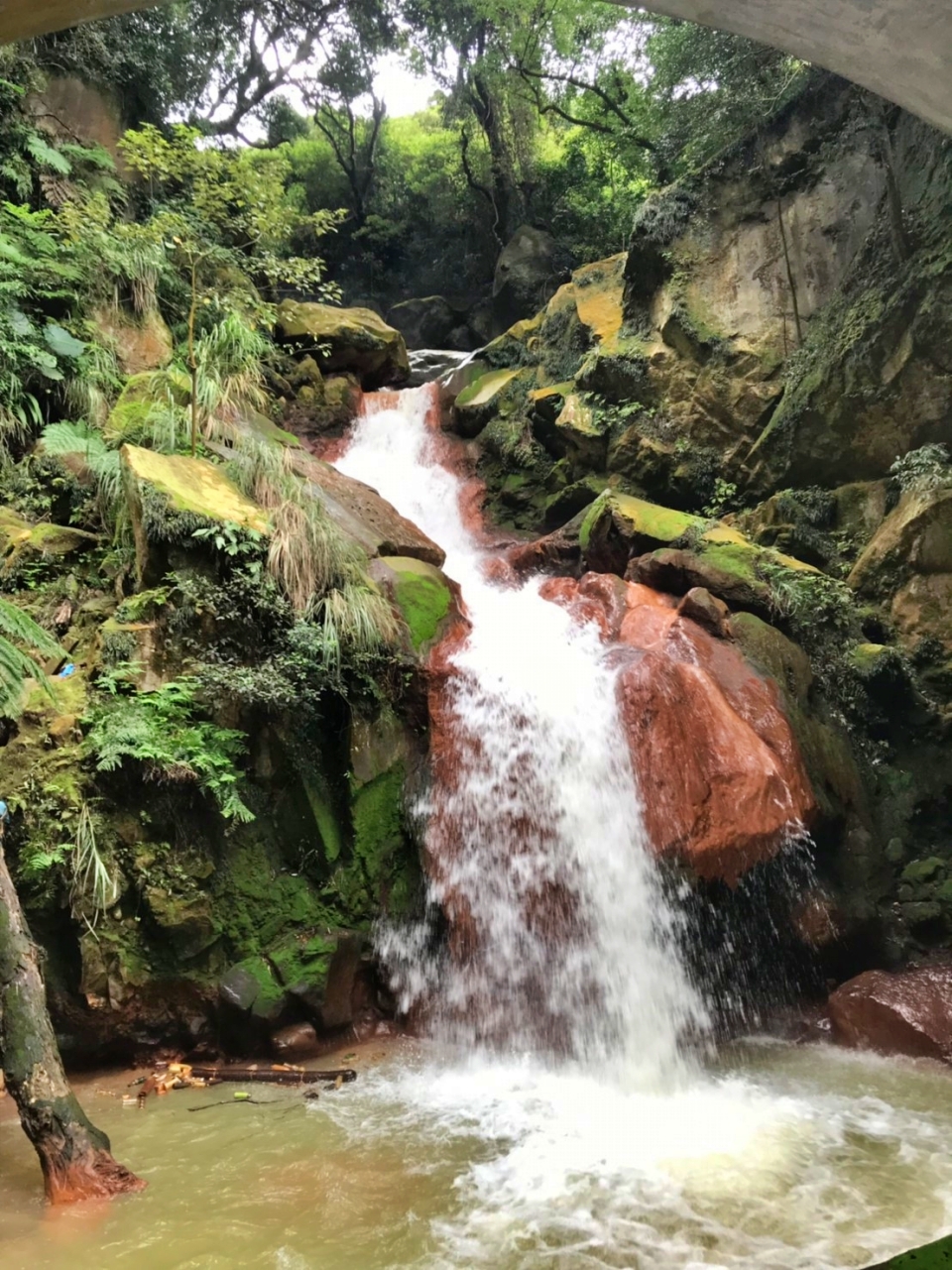 湖藍寶泉
 (湖山里里長辦公處提供)