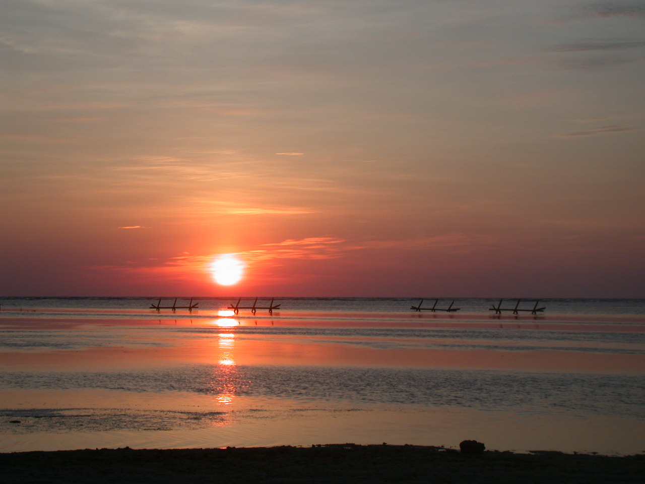 海洋保育新時代 (圖為東沙夕陽 曾彥蓉攝)