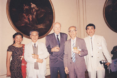 In 1986, Chang attended a conference held by National Geographical Society in Barcelona